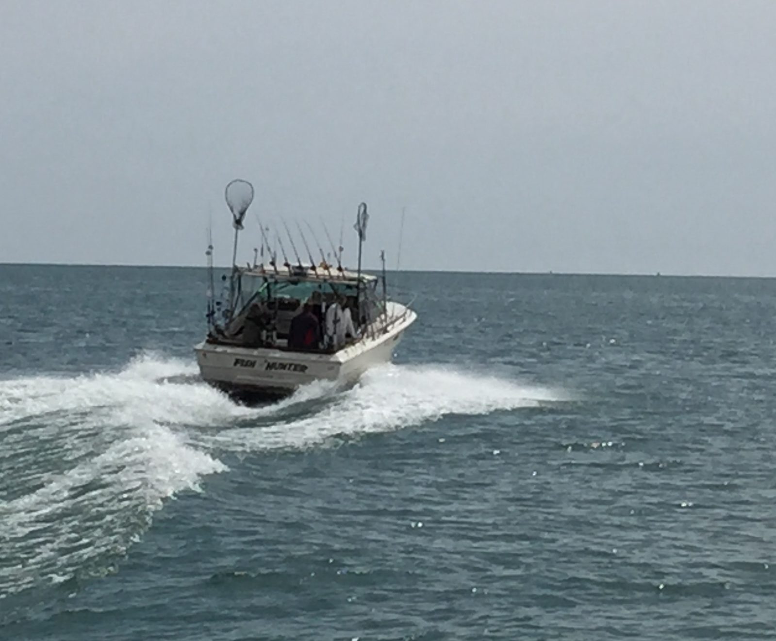 LAKE MICHIGAN CHARTER FISHING BOAT Hunters Charters